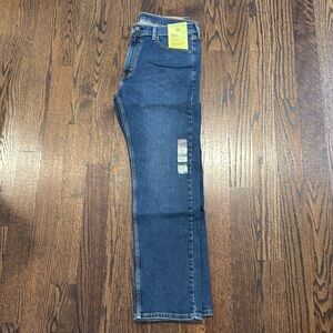 New with Tags Levi’s 506 Comfort Straight Jeans